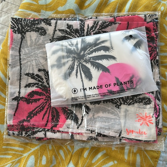 Samudra & Aloha Collection - Picture 2 of 3